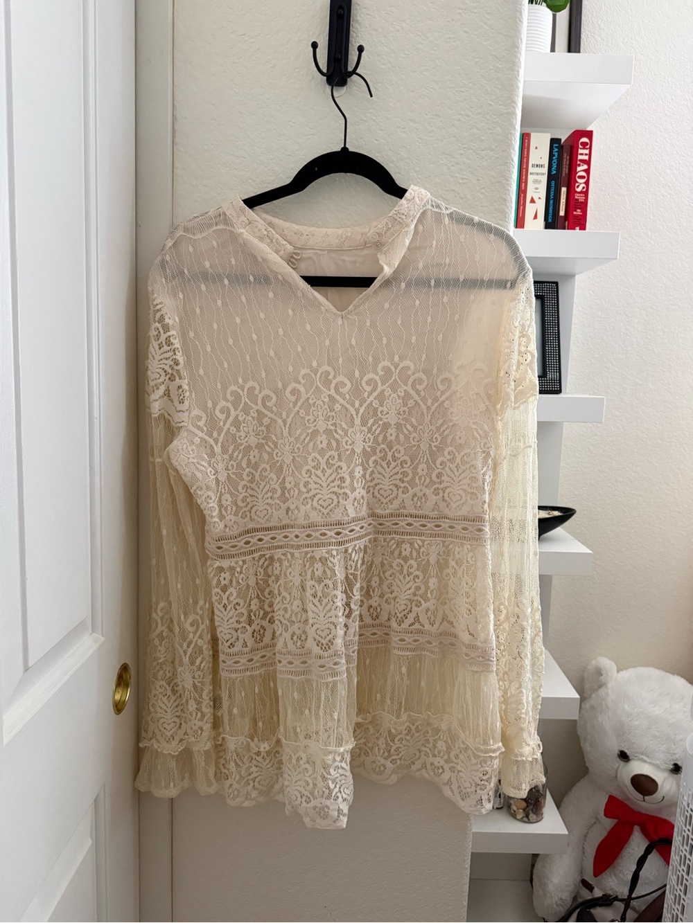 Hinge Cream Lace V-Neck Sheer Blouse